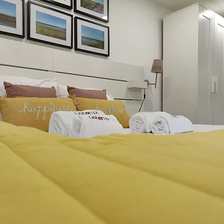 Dobairro At Merces Lisboa