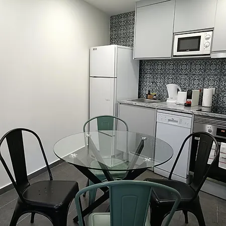 Dobairro At Merces דירה ליסבון