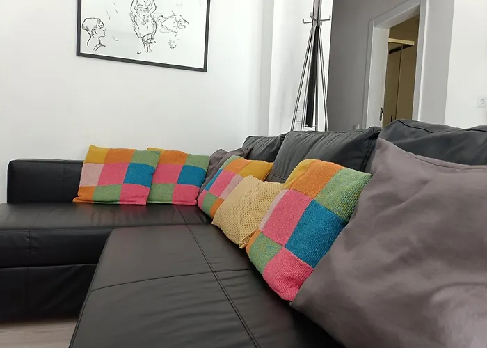 Dobairro At Merces * ליסבון