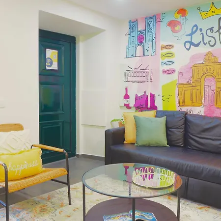 Chiado Local Artist W Parking & Ev Daire *