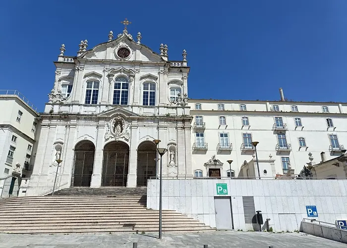 Chiado Local Artist W Parking & Ev Апартаменты Лиссабон