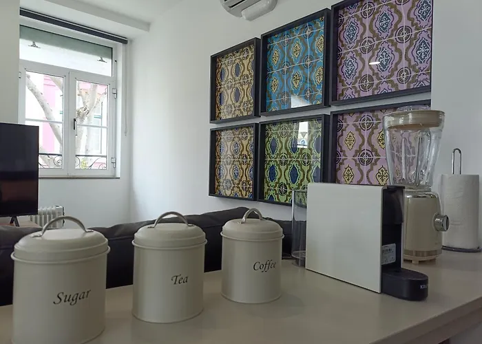 Chiado Local Artist W Parking & Ev Апартаменты Лиссабон