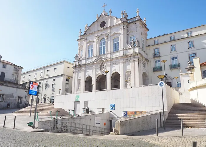 Апартаменты Chiado Local Artist W Parking & Ev Лиссабон