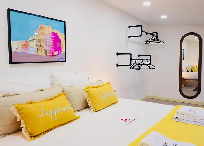 Chiado Local Artist W Parking & Ev Апартаменты